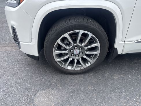 Used 2023 GMC Acadia Denali AWD/4WD image 11
