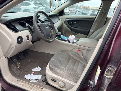 Used 2011 Ford Taurus SE image 6