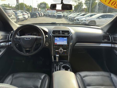 Used 2017 Ford Explorer Sport w/ Equipment Group 401A AWD/4WD image 31