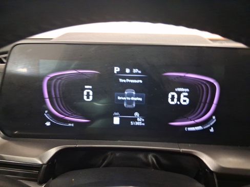Used 2025 Kia Telluride LX FWD image 24
