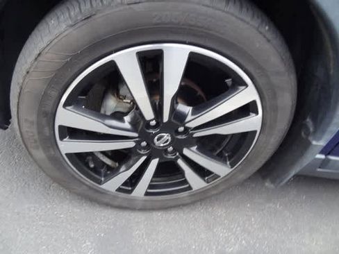 Used 2020 Nissan Kicks SV w/ Exterior Package image 22