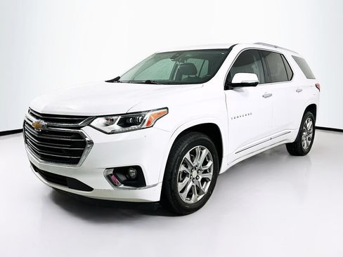 Used 2018 Chevrolet Traverse Premier w/ Driver Confidence II Package FWD image 1