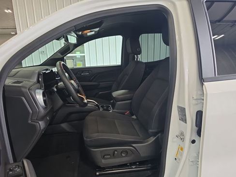 Used 2024 Chevrolet Colorado LT w/ LT Convenience Package II AWD/4WD image 23