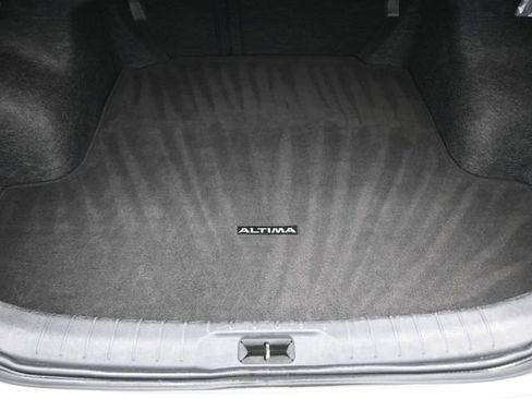 Used 2025 Nissan Altima 2.5 SV image 12