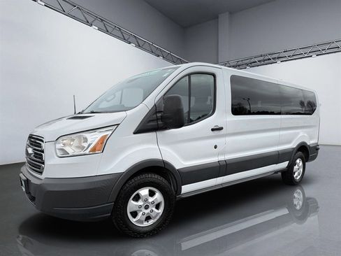 Used 2017 Ford Transit 350 XLT image 27