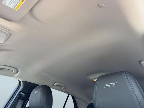 Certified 2025 Buick Encore GX Sport Touring w/ Comfort Package FWD image 27