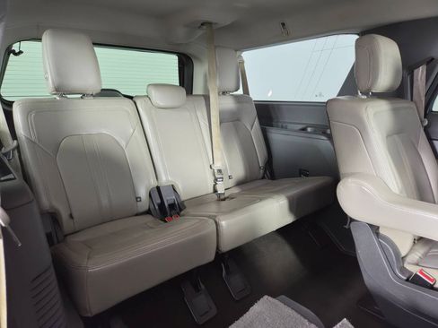 Used 2019 Ford Expedition Max Limited AWD/4WD image 32