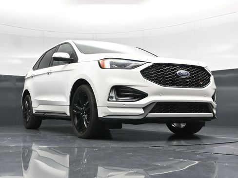 Certified 2022 Ford Edge ST w/ Equipment Group 401A AWD/4WD image 59