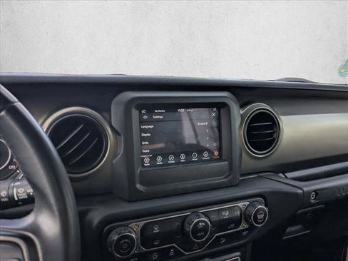 Used 2018 Jeep Wrangler Unlimited Sport S image 12