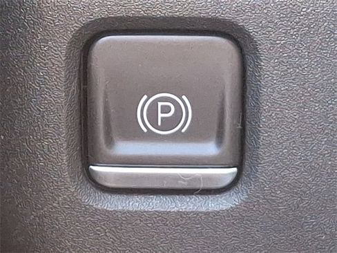 Used 2023 Chevrolet Silverado 1500 ZR2 w/ Technology Package image 23