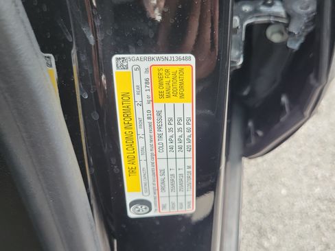 Used 2022 Buick Enclave Essence FWD image 31