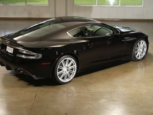 Used 2009 Aston Martin DBS Coupe RWD image 12