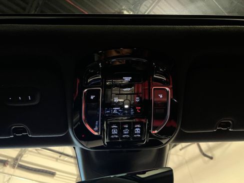 Used 2024 Maserati Grecale Trofeo image 23