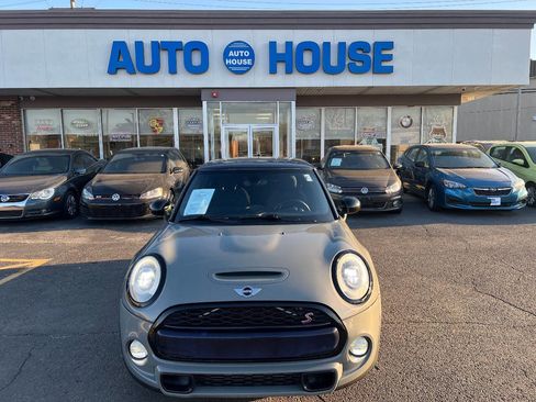 Used 2015 MINI Cooper S image 2