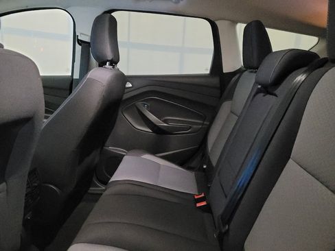Used 2018 Ford Escape SE w/ SE Sync 3 Package FWD image 18