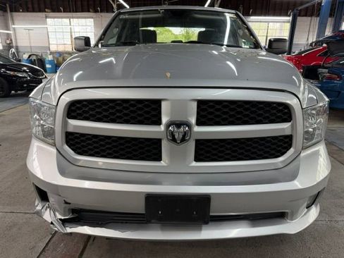 Used 2018 RAM 1500 Express w/ Express Value Package AWD/4WD image 6