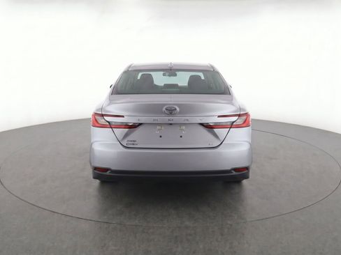 Used 2026 Toyota Camry LE AWD/4WD image 7