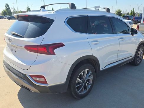 Used 2020 Hyundai Santa Fe SEL w/ Convenience + Premium Package FWD image 5