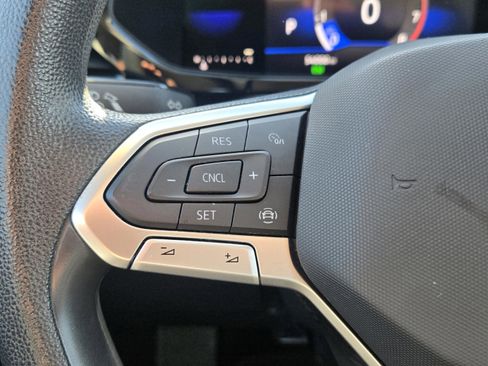 Used 2022 Volkswagen Taos S image 25