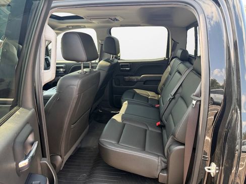 Used 2017 Chevrolet Silverado 1500 LTZ Z71 w/ Realtree Edition AWD/4WD image 13