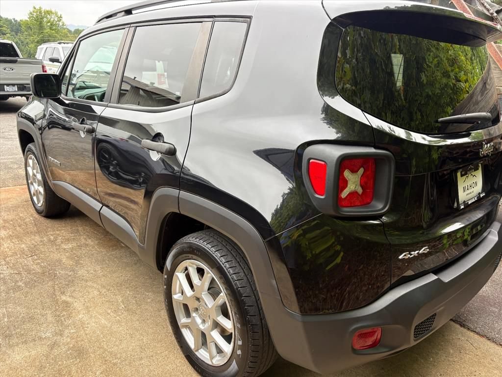 Used 2019 Jeep Renegade Sport w/ Sport Appearance Group AWD/4WD image 8