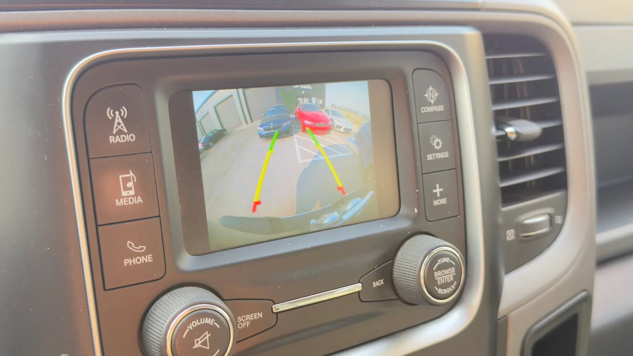 Used 2018 RAM 2500 Tradesman w/ Chrome Appearance Group AWD/4WD image 18