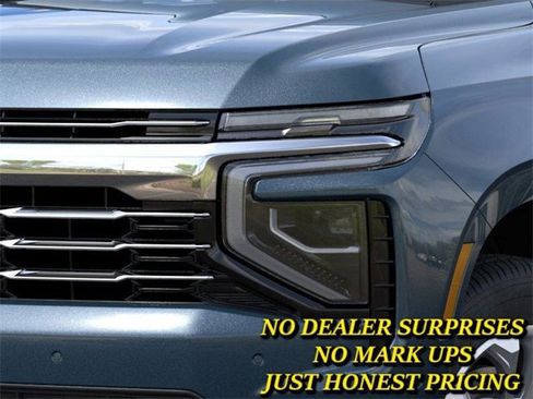 New 2026 Chevrolet Suburban LT w/ Comfort Package image 10