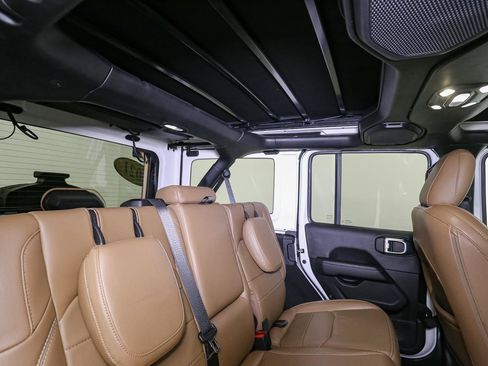 Used 2021 Jeep Wrangler Unlimited Sahara w/ Cold Weather Group image 25