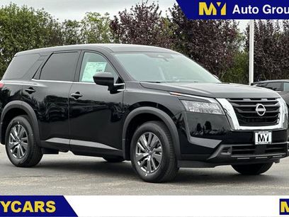 New 2025 Nissan Pathfinder S