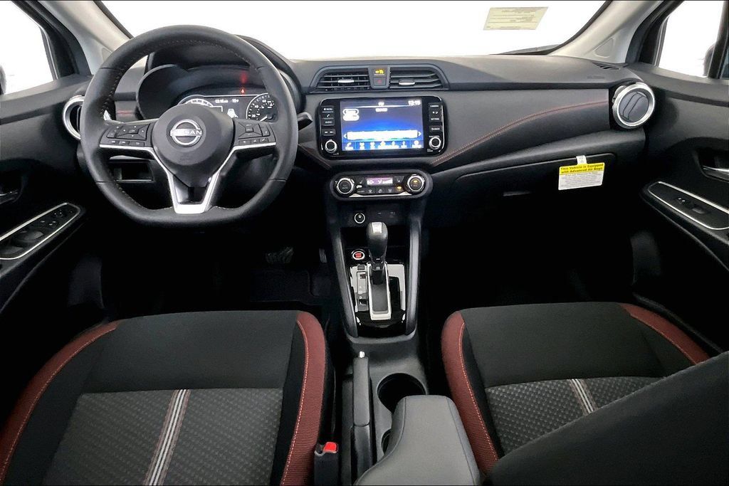 New 2025 Nissan Versa SR w/ Trunk Package FWD image 7