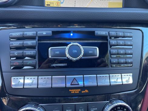 Used 2013 Mercedes-Benz SL 550 image 16