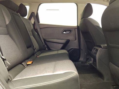 Used 2021 Nissan Rogue SV FWD image 19