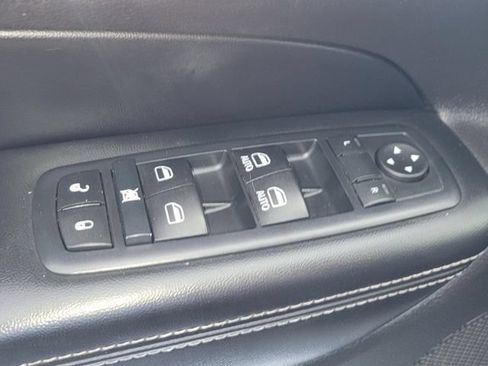 Used 2016 Jeep Grand Cherokee Limited AWD/4WD image 29