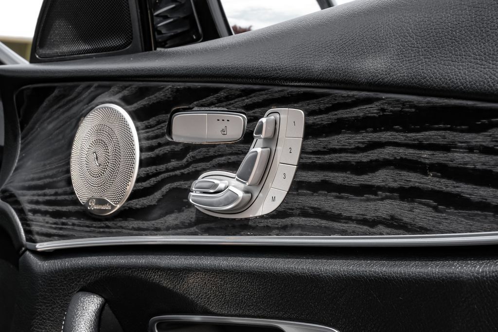 Used 2021 Mercedes-Benz E 350 4MATIC Sedan w/ Premium Package image 52