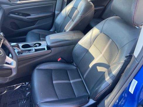 Used 2025 Nissan Altima 2.5 SR image 30