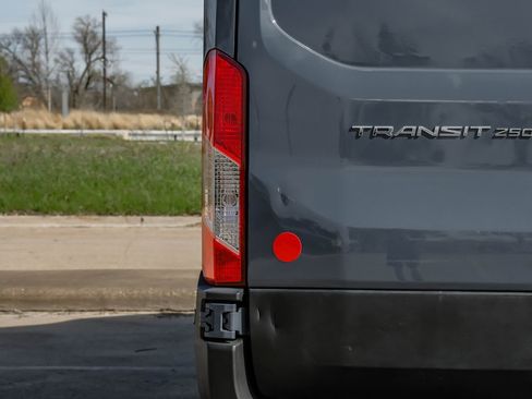 Used 2020 Ford Transit 250 148 High Roof Extended image 42
