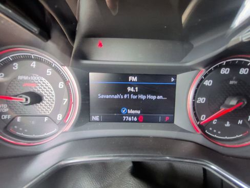 Used 2021 Chevrolet TrailBlazer RS w/ Technology Package FWD image 16