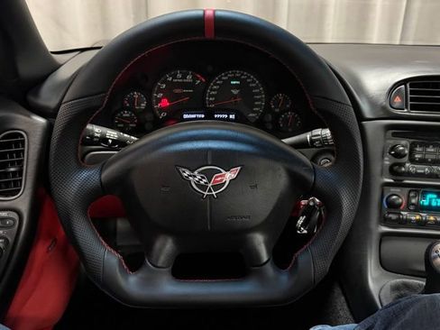 Used 2004 Chevrolet Corvette Z06 w/ Memory Package RWD image 15
