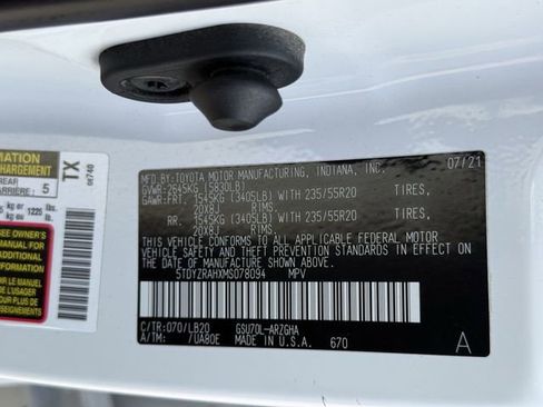 Used 2021 Toyota Highlander Limited image 40