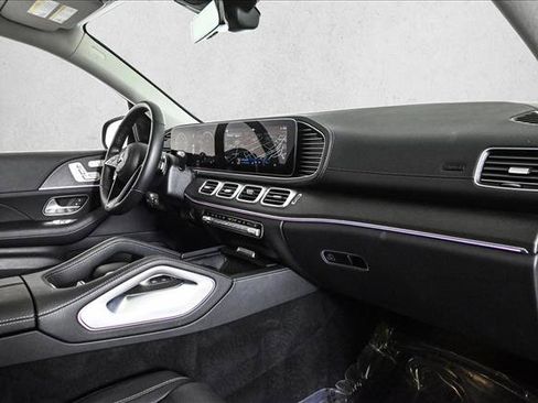 Certified 2025 Mercedes-Benz GLS 450 4MATIC image 25