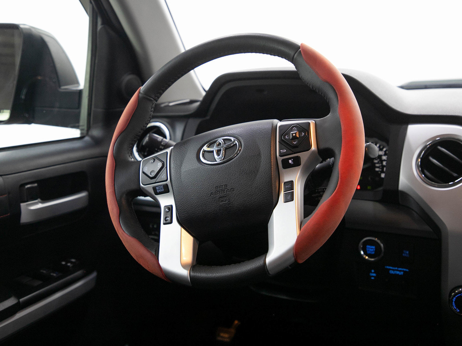 Used 2020 Toyota Tundra TRD Pro AWD/4WD image 15