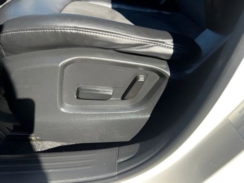 Used 2020 MAZDA CX-5 Touring image 16