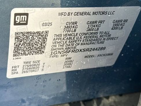 Used 2025 Chevrolet Suburban Premier image 30