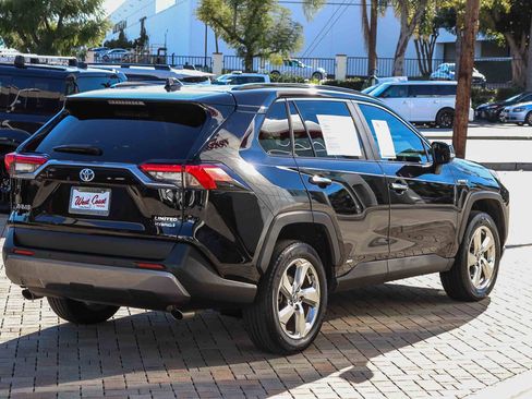 Used 2020 Toyota RAV4 Limited image 7