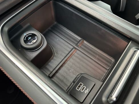 Certified 2025 Ford Expedition Max Active RWD image 36