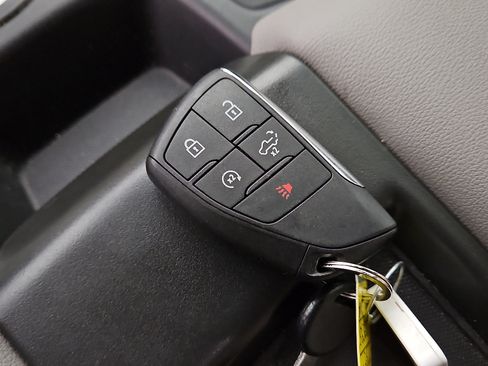 Used 2025 GMC Sierra 2500 SLE image 19