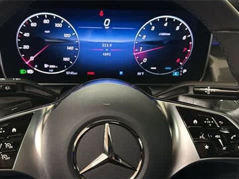 Certified 2025 Mercedes-Benz GLC 300 4MATIC image 17