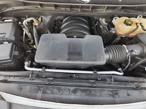 Used 2022 Chevrolet Suburban Z71 AWD/4WD image 29