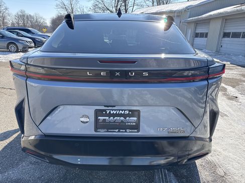 Used 2023 Lexus RZ 450e Premium image 6