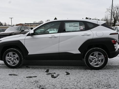 New 2026 Hyundai Kona SE image 4